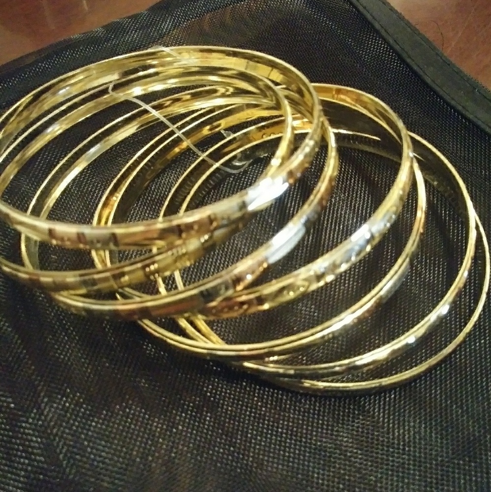 7 Bracelets 14k Gold